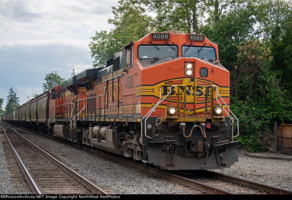 BNSF 4688